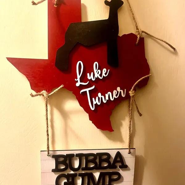 Custom Livestock Stall Sign with Chalkboard Base β Personalized Animal Cutout β 4H FFA Exhibitor Name Tag for Fair Pens