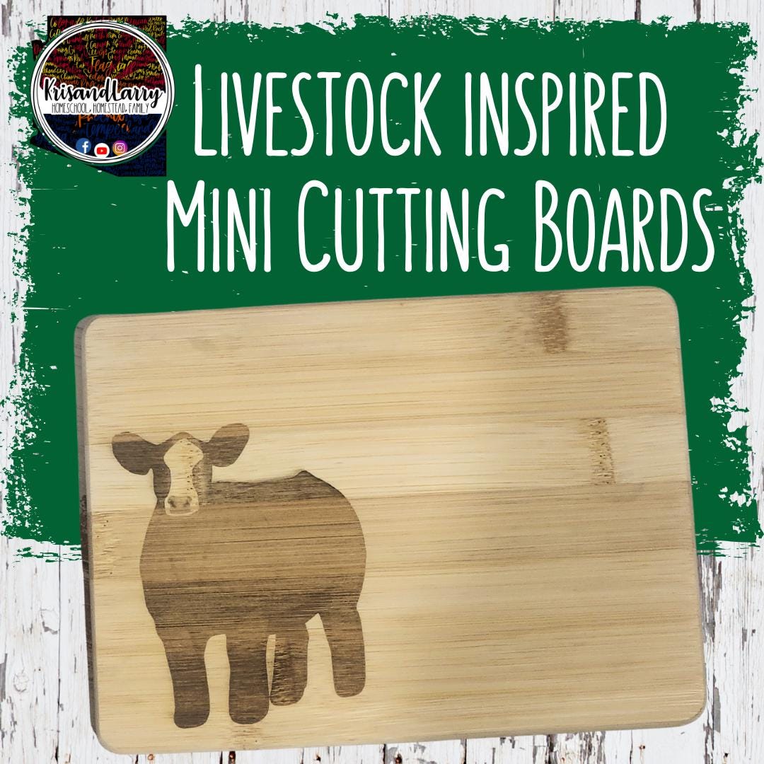 Lamb 4-H FFA Buyer Gift – Bamboo Paddle Cutting Board – Front Facing Market Lamb Design – Livestock Auction Thank You – Sheep Project Gift