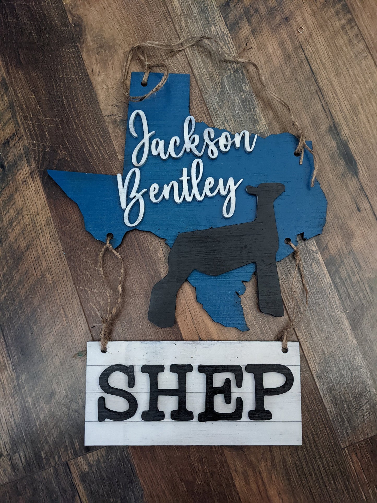 Minnesota Stall Sign – Custom State Shaped Livestock Sign for 4H & FFA – Personalized Barn Sign for Steer, Pig, Goat, Lamb, Turkey