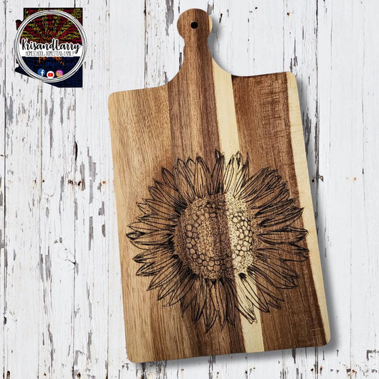 Sunflower Acacia Wood Cutting Board – Handcrafted Farmhouse Kitchen Decor, Wedding & Housewarming Gift